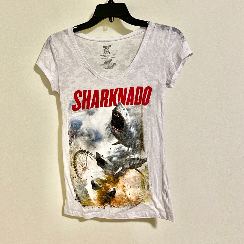 3 FOR $6 💚 Sharknado V-neck Tee